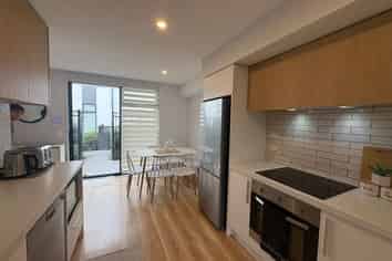 5/12 New Brighton Road, Shirley