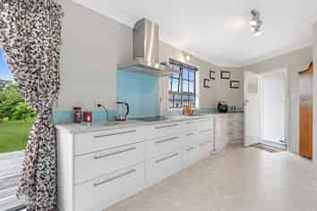 28 Awakeri Road, Awakeri