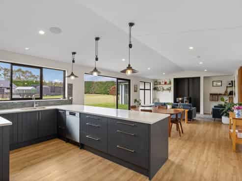 8 Walford Way, Darfield