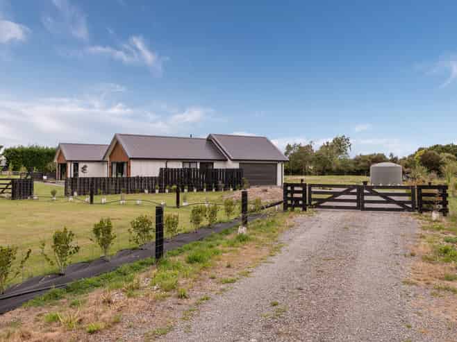 8 Walford Way, Darfield