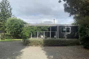 38 William Street, Waikanae Beach