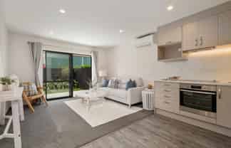 80A Shakespeare Road, Waltham