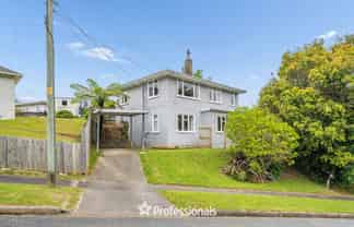 54 Bird Grove, Stokes Valley