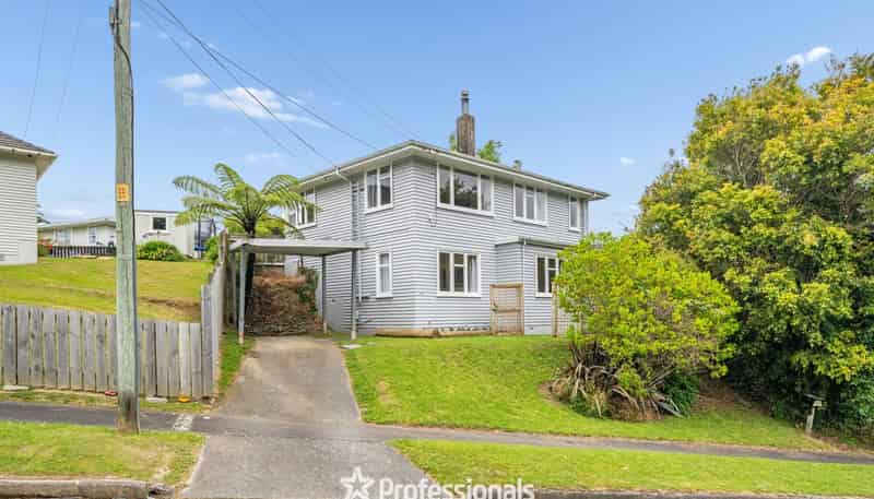 54 Bird Grove, Stokes Valley