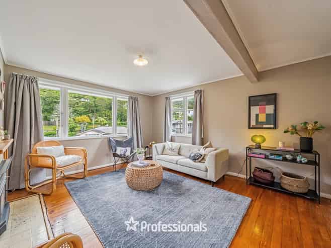 54 Bird Grove, Stokes Valley