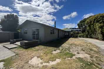 16 Hicks Crescent, Waikanae Beach