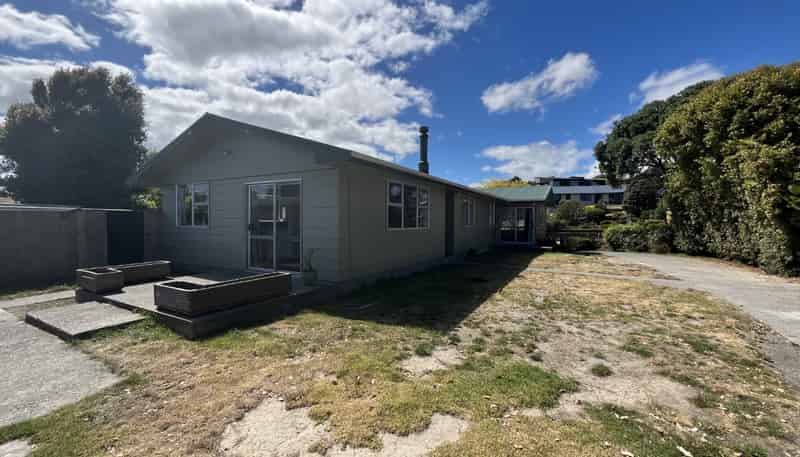 16 Hicks Crescent, Waikanae Beach