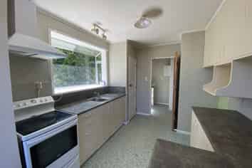 16 Hicks Crescent, Waikanae Beach