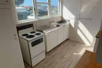 12 Gibbons Crescent, Castlecliff