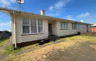 12 Gibbons Crescent, Castlecliff