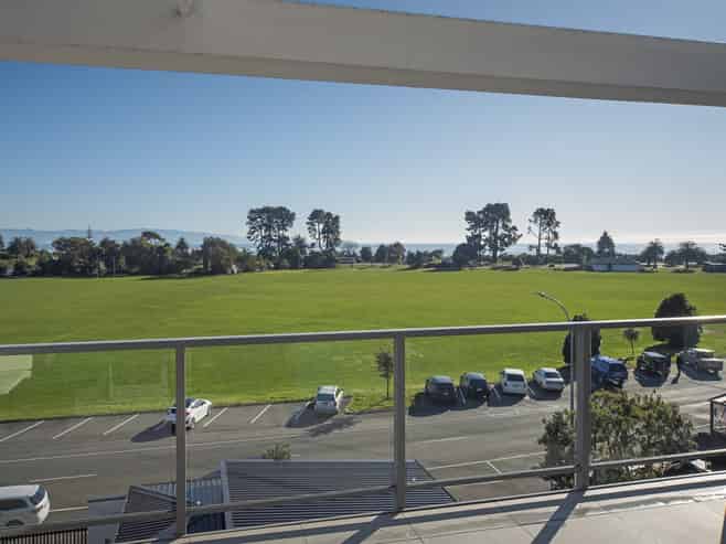 302/33 Beach Road, Tahunanui