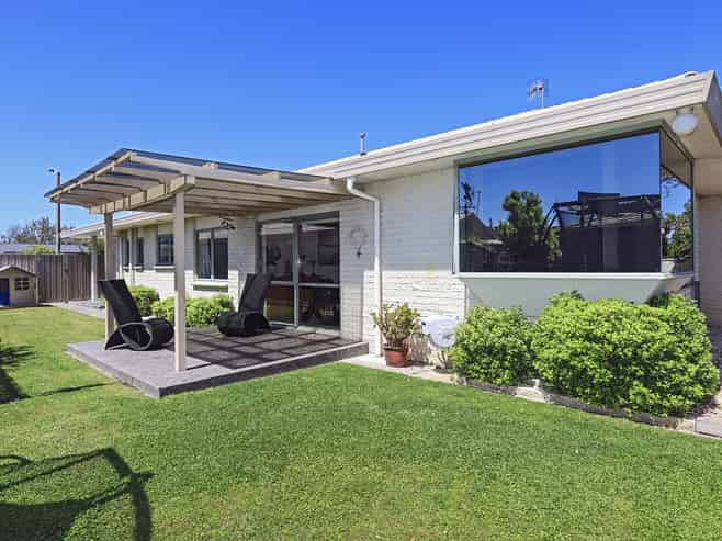 Hawkes Bay - Address withheld