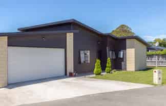 4 Devon Lane, Carterton