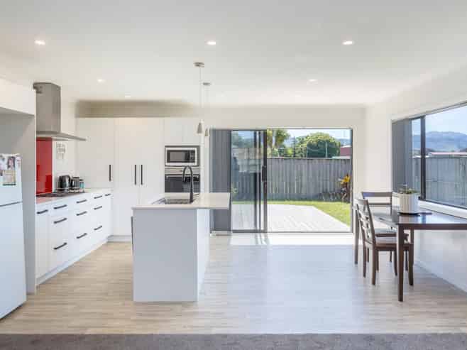 4 Devon Lane, Carterton