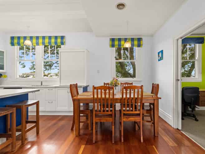 11 Thompson Road, Bluff Hill