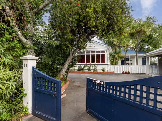 11 Thompson Road, Bluff Hill