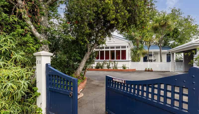 11 Thompson Road, Bluff Hill