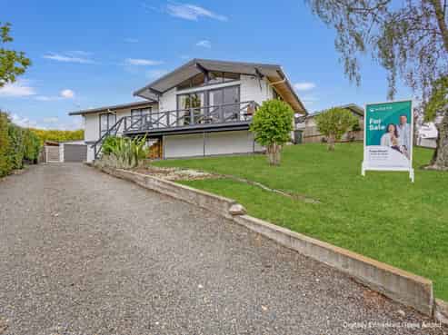 9 Leeton Drive, Waipukurau and Surrounds
