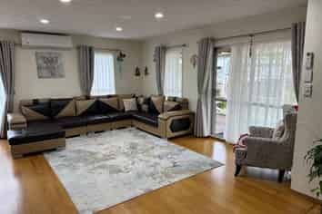 16 Allington Road, Massey