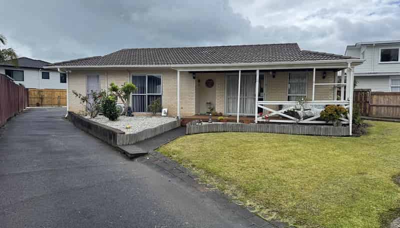 16 Allington Road, Massey