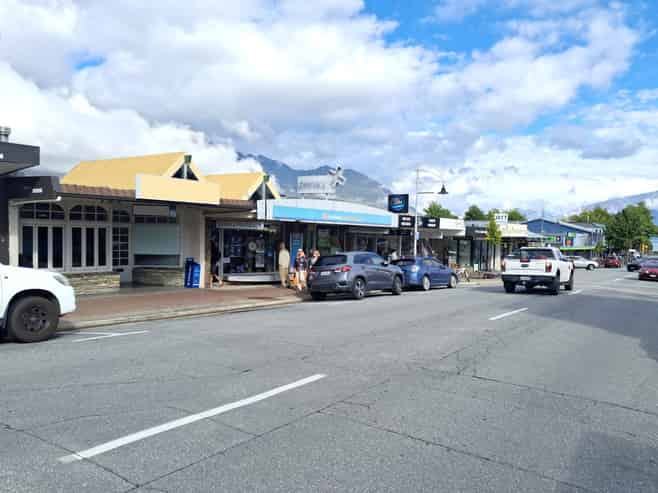 Prime Helwick St Retail/Hospitality Opportunity