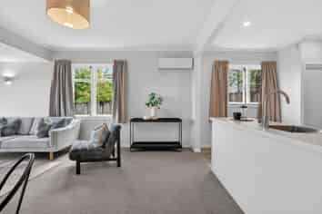 33 Woodvale Grove, Fairfield