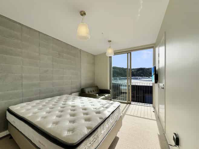 206A/2 Campbell Terrace, Petone