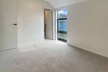 2/209 Cranford Street, Saint Albans