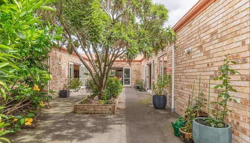 50 Easton Way, Levin