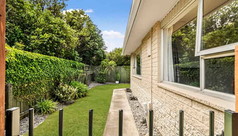 67 Barton Street, Woolston