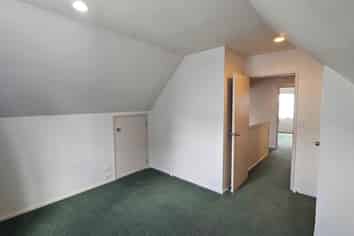 2/244 Albany Highway, Rosedale