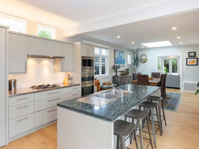 16 Brenchley Street, Strowan