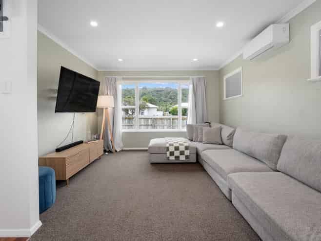 42 Donnelley Drive, Wainuiomata