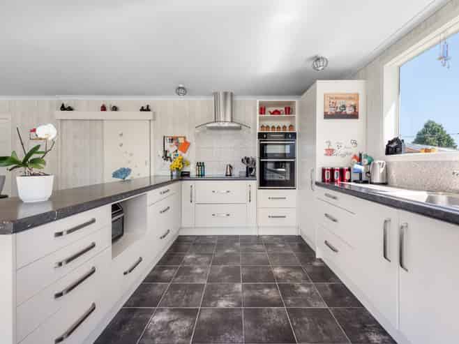 99 Balaclava Street and 6 Pera Street, Wyndham