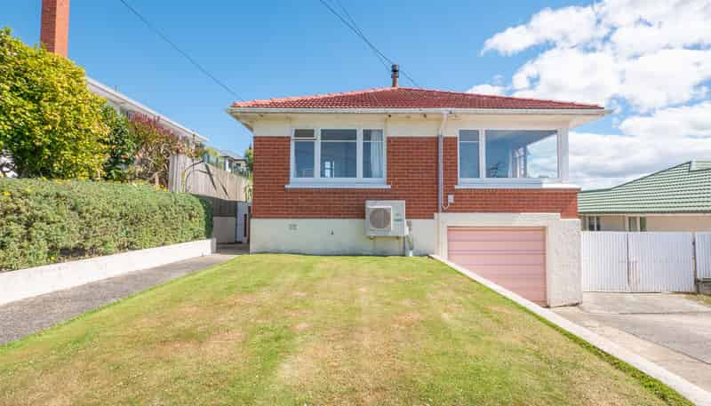 138 Easther Crescent, Kew