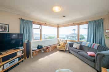 138 Easther Crescent, Kew