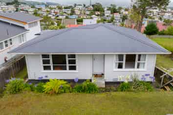 65 Waihora Crescent, Waitangirua
