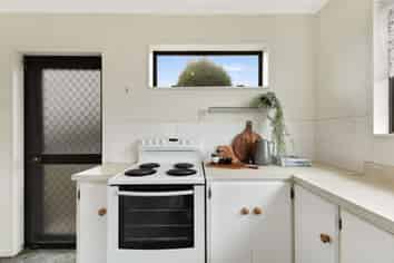 12 Moana Street, Whanganui East