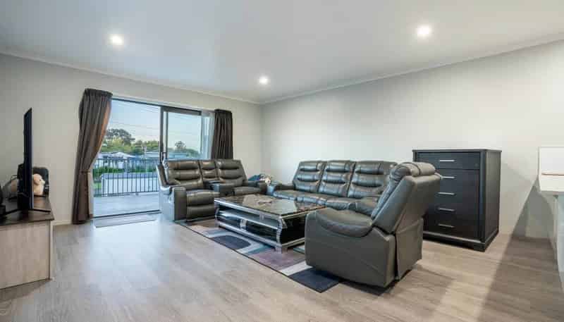 B/9 View Road, Papakura