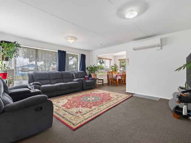 19 Stillwater Place, Westbrook