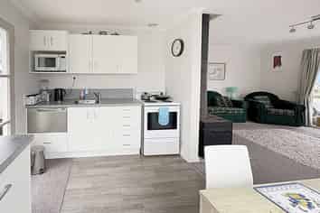 12 Hennessey Street, Foxton Beach