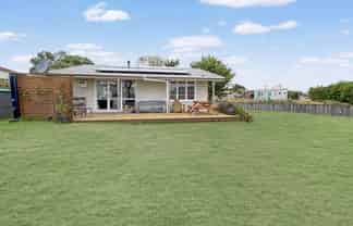 12 Hennessey Street, Foxton Beach