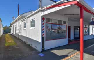 1/144 High Street North, Carterton