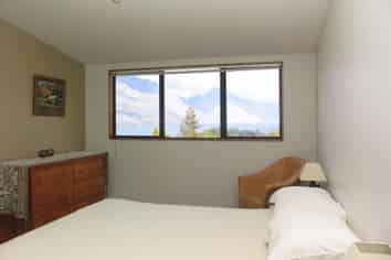 a/4 Poole Lane, Queenstown Hill