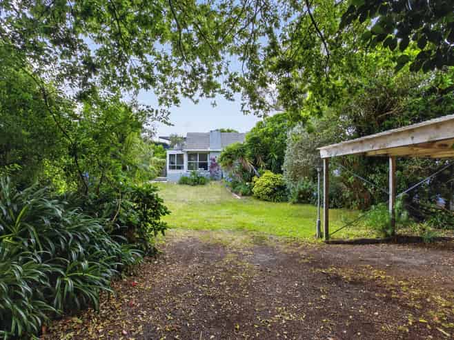 100 Alexander Road, Raumati Beach