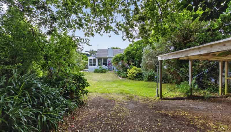100 Alexander Road, Raumati Beach