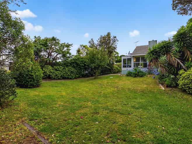 100 Alexander Road, Raumati Beach