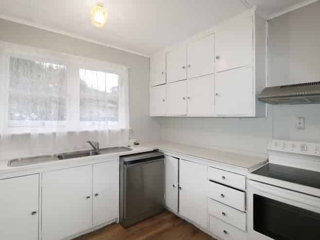 17 Parenga Street, Wainuiomata