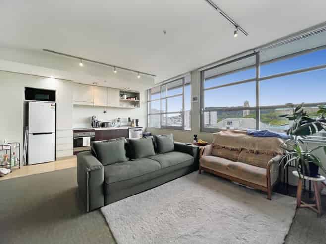 E305/28 Torrens Terrace, Mount Cook