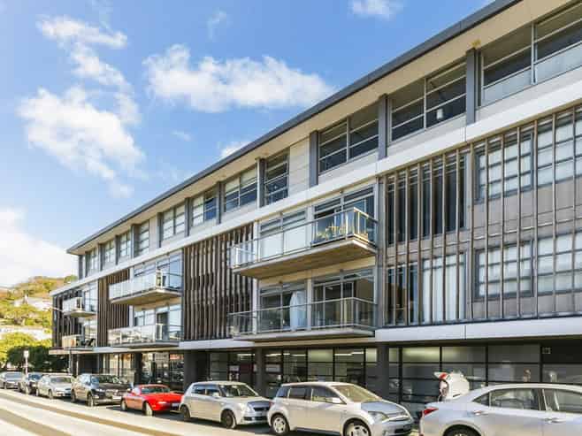 E305/28 Torrens Terrace, Mount Cook